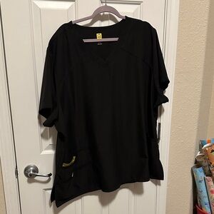 WonderWink Plus Black Scrub Top with Yellow Tag